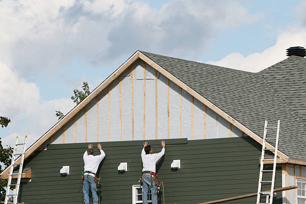 Professional Siding Replacement technician working in Burnham, IL